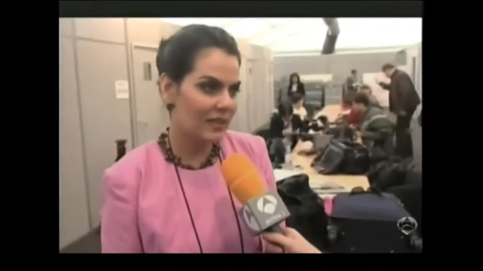 Acertado vestuario Ahtziri Cárdenas.